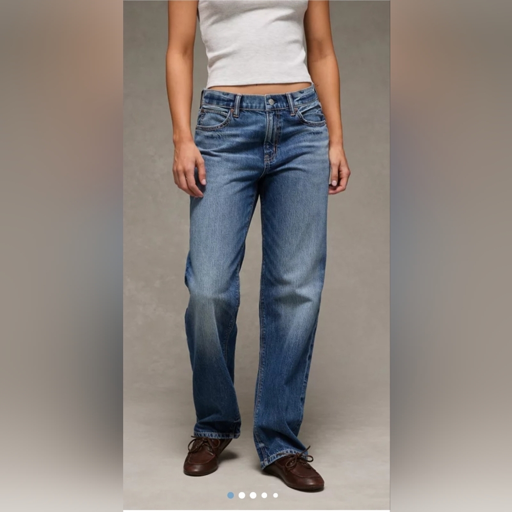 American Eagle Outfitters AE Ex-Boyfriend Jean in Medium Blue Size 14 Long.